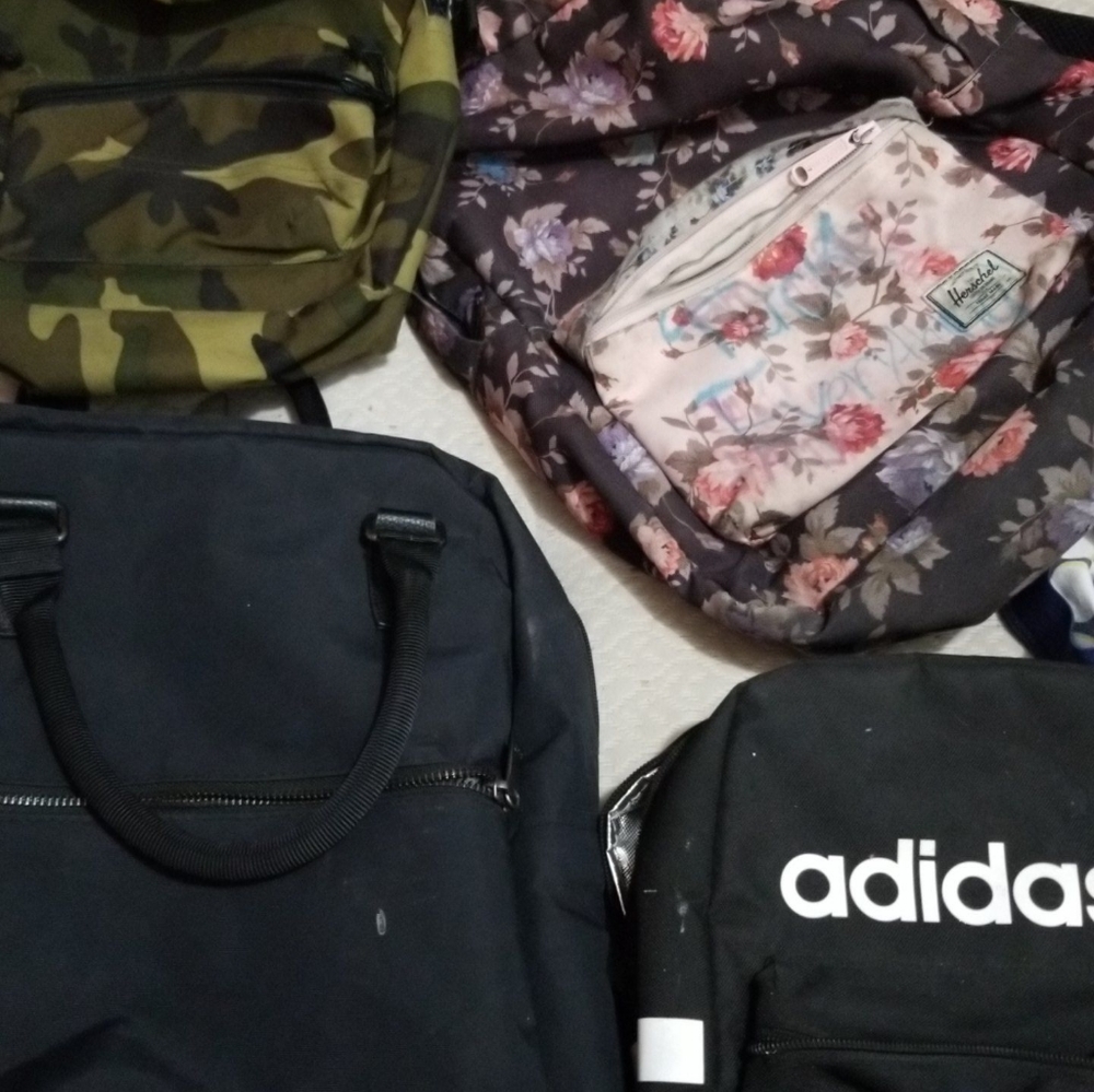 Backpacks - Picture 4 of 4